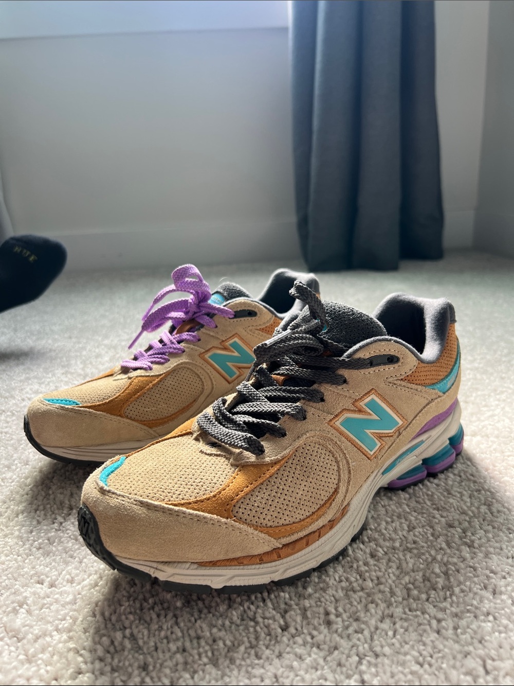 New Balance 2002R